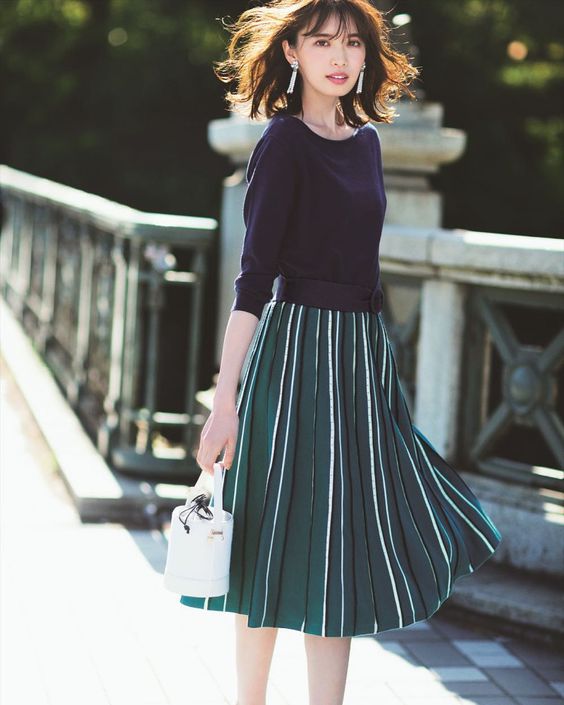 直條紋裙子 　裙子穿搭